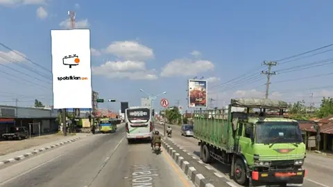 Billboard 10 × 5 m di Jl. Raya Klampok (Depan Pasar Bawang Klampok), Brebes, Jawa Tengah
