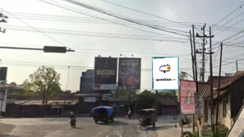 Baliho 4 × 6 m di Jl. Jend Sudirman (Pertigaan Ketanggungan), Brebes, Jawa Tengah