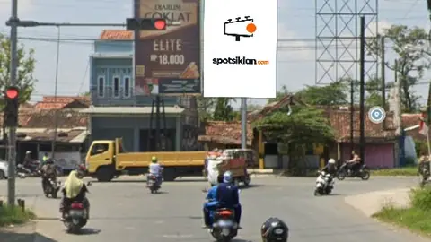 Baliho 4 × 6 m di Jl. Jend Sudirman (Dari Cirebon ke Kota Brebes, Pertigaan Jl. Kartini), Jawa Tengah
