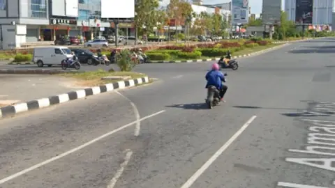 Billboard 5 × 10 m di Jl. Ahmad Yani (Simpang Kara dari Kepri Mall), Batam, Kepulauan Riau