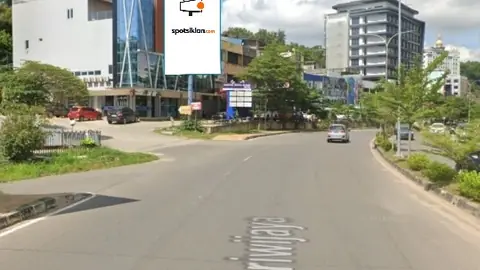 Billboard 5 × 10 m di Jl. Sriwijaya (Dari Nagoya menuju Batam Centre), Kepulauan Riau