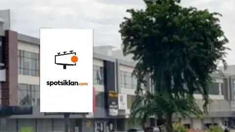Baliho 4 × 6 m di Jl. Dang Merdu (Dari Arah Yos Sudarso Menuju Perumahan Seruni), Batam, Kepulauan Riau
