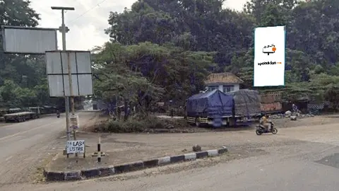 Billboard 10 × 5 m di Jalan Raya Batang (Arah Menuju Semarang), Jawa Tengah