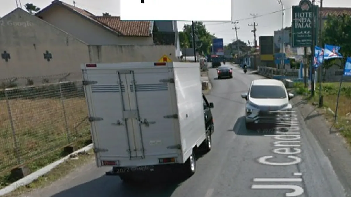 Billboard 5 × 10 m di Jl. Cendrawasih (Barat Bandara Adi Sumarmo Solo, Hadap Timur), Boyolali, Jawa Tengah