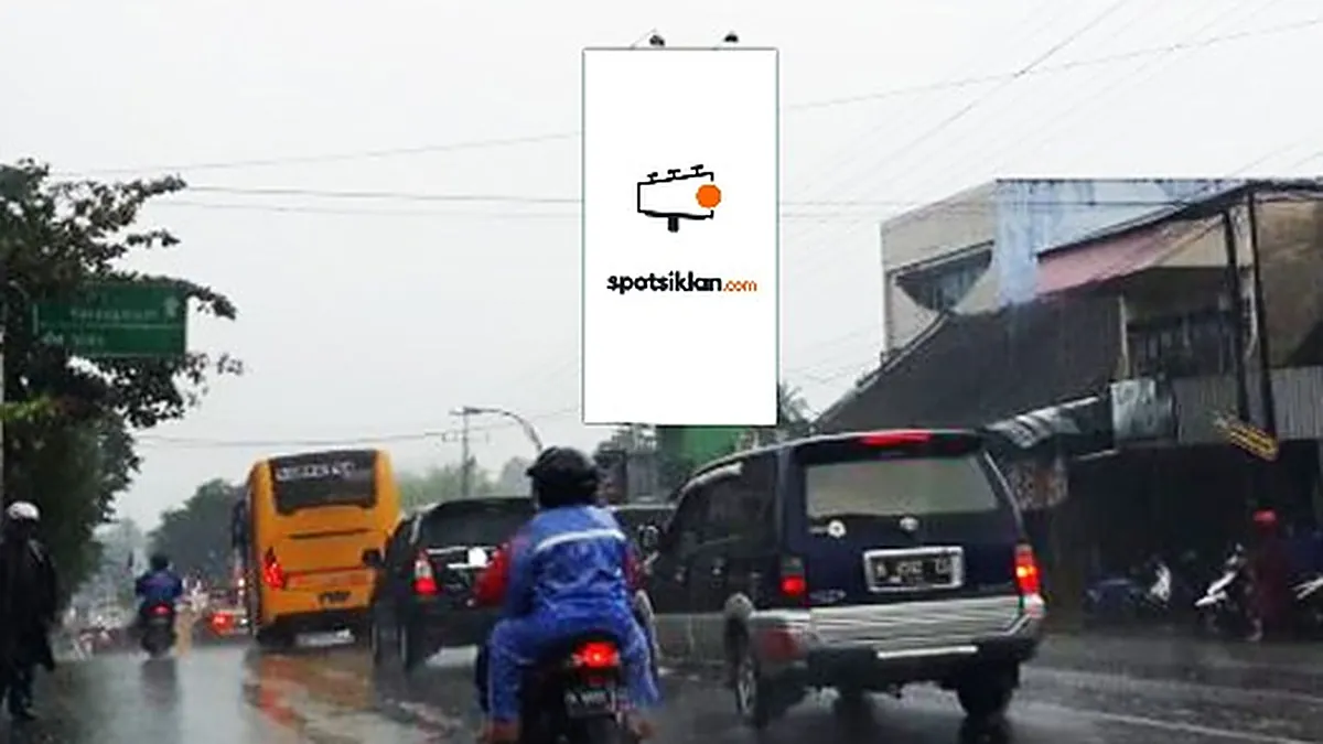 Billboard 10 × 5 m di Jl. Raya Boyolali-Semarang (Depan Pasar Ampel Boyolali, Hadap Utara), Jawa Tengah