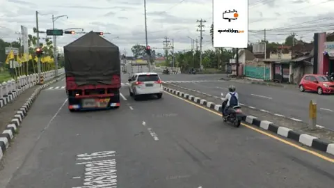 Baliho 4 × 6 m di Jl. Raya Boyolali - Solo (Pertigaan Pengging), Jawa Tengah
