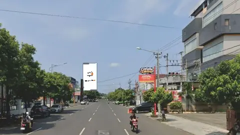 Billboard 5 × 10 m di Jl. S Parman (Depan Hotel Atrium), Cilacap, Jawa Tengah