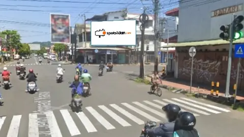 Billboard 5 × 10 m di Jl. RE. Martadinata (Arah Stasiun Cilacap), Jawa Tengah