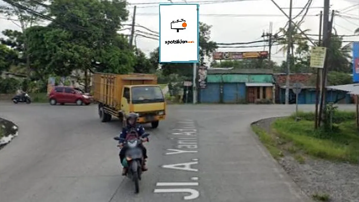 Baliho 4 × 6 m di Jl. Kesugihan - Cilacap (Pertigaan Cantelan), Jawa Tengah