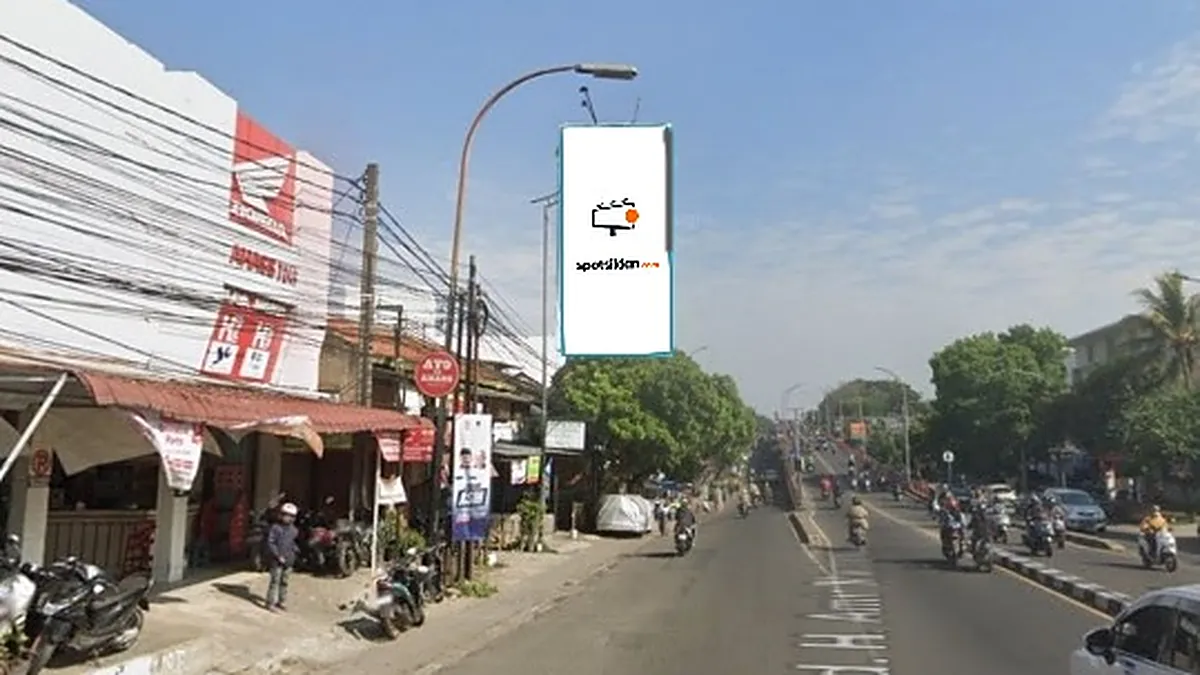 Billboard 10 × 5 m di Jl. Raya Cimindi Timur (Menuju arah Cimahi), Jawa Barat