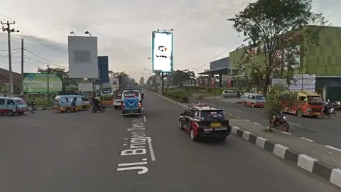 Billboard 10 × 5 m di Jl. Brigjen Darsono (Dekat Living Plaza), Cirebon, Jawa Barat