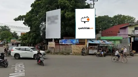 Baliho 6 × 4 m di Jl. Pulosaren (Perempatan Kasepuhan), Cirebon, Jawa Barat