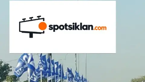 Billboard 5 × 10 m di Jl. Raya Demak - Kudus (arah Jembatan Tanggulangin), Jawa Tengah