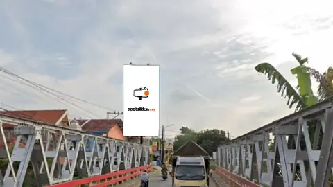 Billboard 10 × 5 m di Jl. Raya Demak (Menuju Semarang), Jawa Tengah