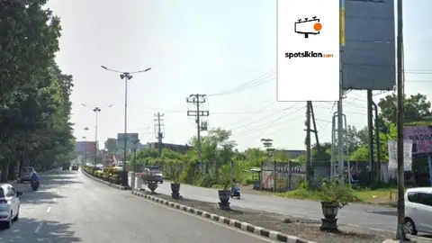 Billboard 4 × 8 m di Jl. Sultan Fatah (Pertigaan Jl. Lingkar), Demak, Jawa Tengah