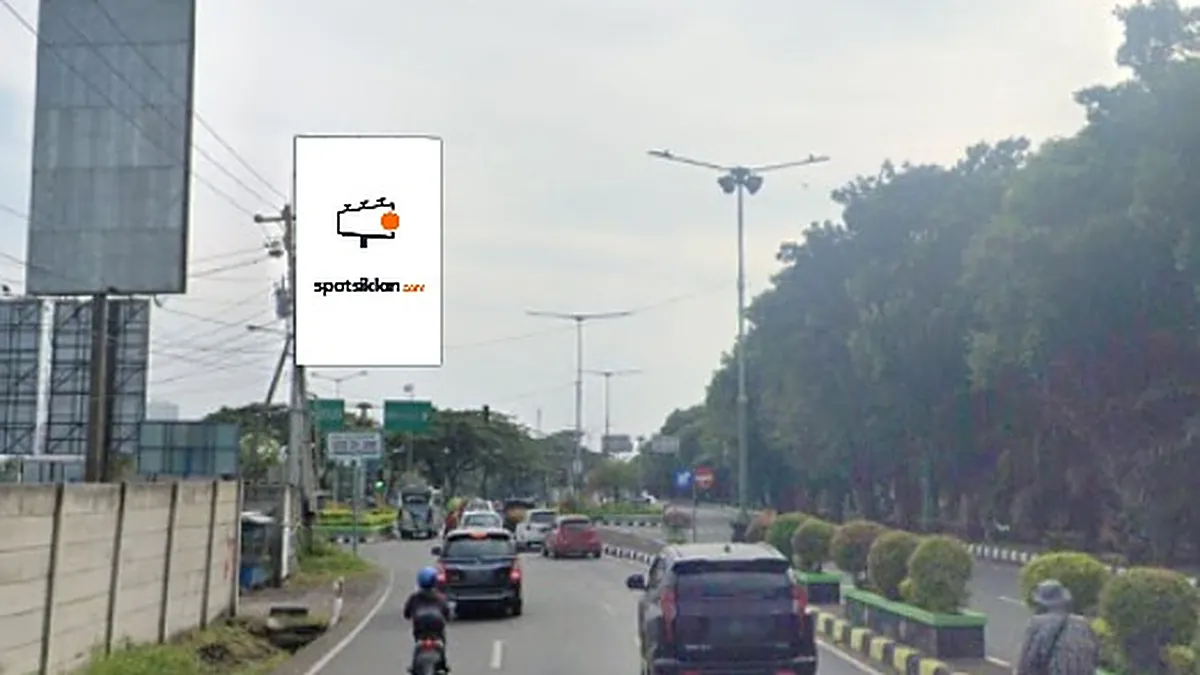 Baliho 6 × 4 m di Jl. Sultan Fatah (Pertigaan Jl. Lingkar), Demak, Jawa Tengah
