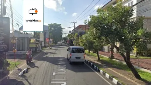 Baliho 6 × 4 m di Jl. Tukad Yeh Aya (Area UD Parama Artha), Denpasar, Bali