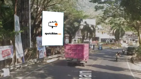 Baliho 4 × 6 m di Jl. Jenderal Sudirman (Arah RSUD Massenrempulu Enrekang), Sulawesi Selatan