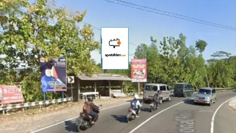 Baliho 6 × 4 m di Jl. JOGJA - WONOSARI KM. 20 KARANGSARI RT 002 RW 001 NGLANGGERAN (View : Arah dari Gunung menuju Jogja (Jembatan Irung Petruk)), Gunung Kidul, DI Yogyakarta