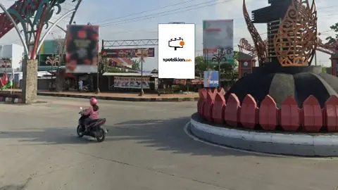 Baliho 6 × 4 m di Jl. A Yani (Bundaran Tugu Adipura), Grobogan, Jawa Tengah