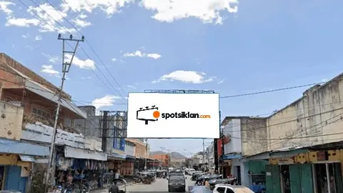 Billboard 5 × 10 m di Jl. Raya Eyato (Depan Toko Star, Hadap Timur), Gorontalo