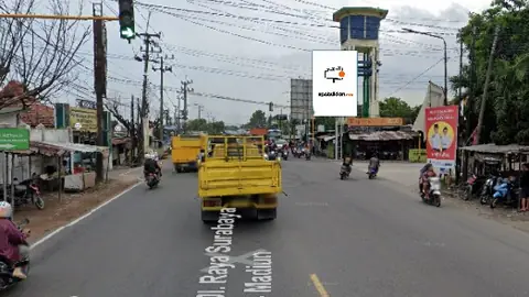 Baliho 4 × 6 m di Jl. Veteran (Depan Telkom Mojoagung), Jombang, Jawa Timur