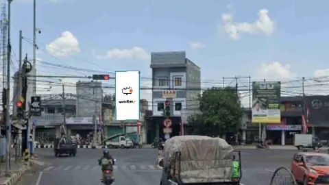 Billboard 8 × 4 m di Jl. Letjend Suprapto (Geladak Kembar), Jember, Jawa Timur