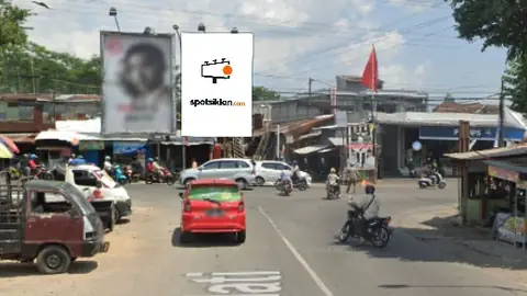 Baliho 6 × 4 m di Jl. Kenanga (Pertigaan Pasar Gebang), Jember, Jawa Timur