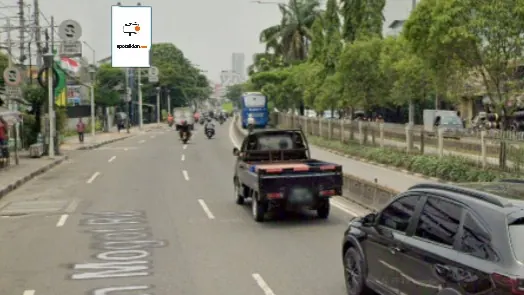 Baliho 6 × 4 m di Jl. Daan Mogot (Menuju Jl. Kyai Tapa), Jakarta Barat, DKI Jakarta