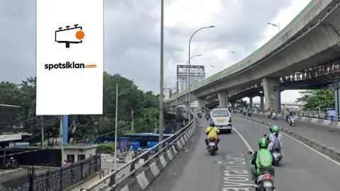 Billboard 6 × 12 m di Jl. Kebayoran Baru (Dekat Pasar Mayestik), Jakarta Selatan, DKI Jakarta