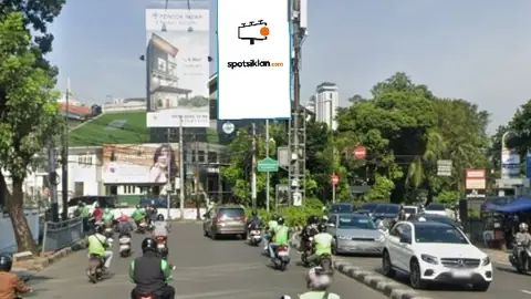 Billboard 5 × 10 m di Dari Arah Jl. Hang Lekir 1 Menuju Jl. Hang Tuah Raya, Jakarta Selatan, DKI Jakarta