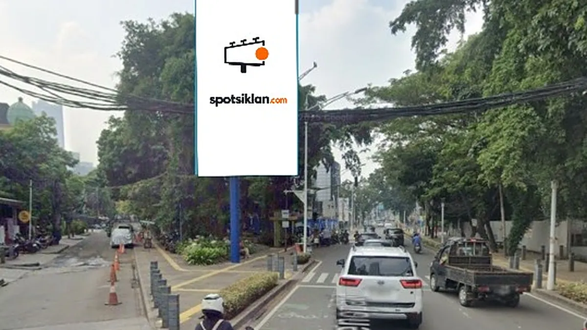 Billboard 5 × 10 m di Dari Arah Jl. Senopati menuju Jl. Suryo, Jakarta Selatan (unit 1), DKI Jakarta