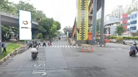 Billboard 4 × 8 m di Jl. Sultan Iskandar Muda (Dari Mall Gandaria City menuju ITC Permata Hijau), Jakarta Selatan, DKI Jakarta