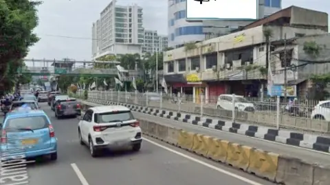 Billboard 6 × 12 m di Jl. Mampang Prpt Raya (Dari Mampang ke Warung Buncit), Jakarta Selatan, DKI Jakarta