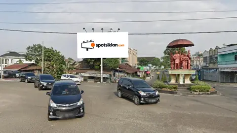 Billboard 5 × 10 m di Jl. MH. Thamrin, Makalam, Jambi