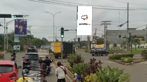 Billboard 10 × 5 m di Jl. Lintas Timur Sumatra (Area Simpang 4, Dari Kenali Bawah, Kotabaru Menuju Tempino, Mestong), Jambi