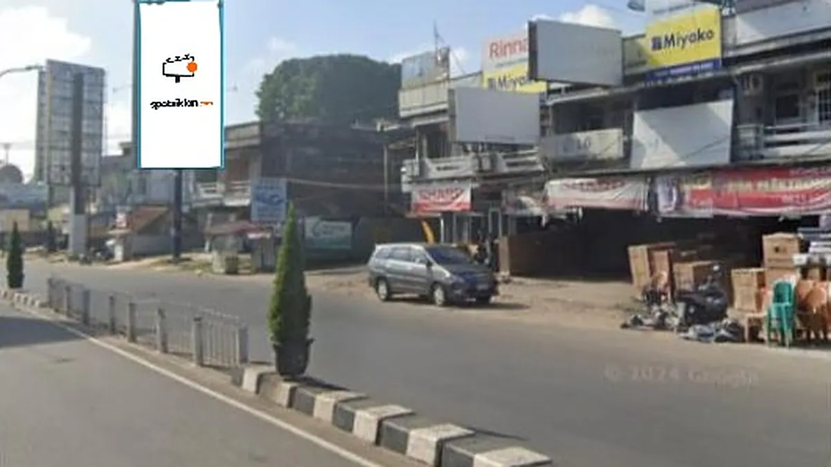 Billboard 10 × 5 m di Jl. Kapten Pattimura (Dari Arah Grand Hotel Nusa Indah Menuju Monumen Tugu Juang), Jambi