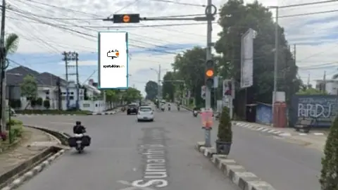 Billboard 10 × 5 m di Jl. Soemantri Brojonegoro (Dari arah Sipin menuju Simpang Pulai), Jambi