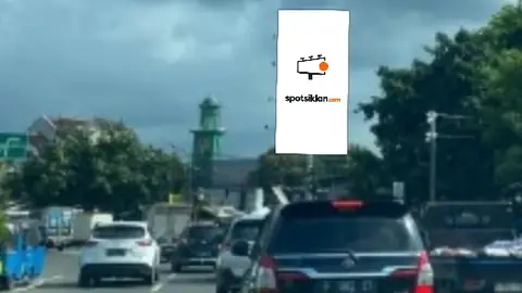 Billboard 5 × 10 m di Jl. Benyamin Suaeb (Arah Masjid Al-Huda), Jakarta Pusat, DKI Jakarta