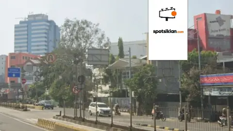 Billboard 10 × 5 m di Jl. Gn Sahari Kelurahan (Depan Planet Ban Raya Gunung Sari), Jakarta Pusat, DKI Jakarta