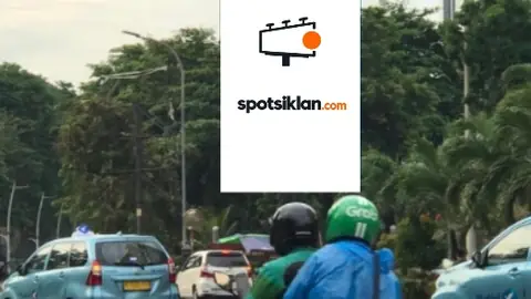 Billboard 10 × 5 m di Jl. Senen Raya (Depan Gedung Dhanapala), Jakarta Pusat, DKI Jakarta