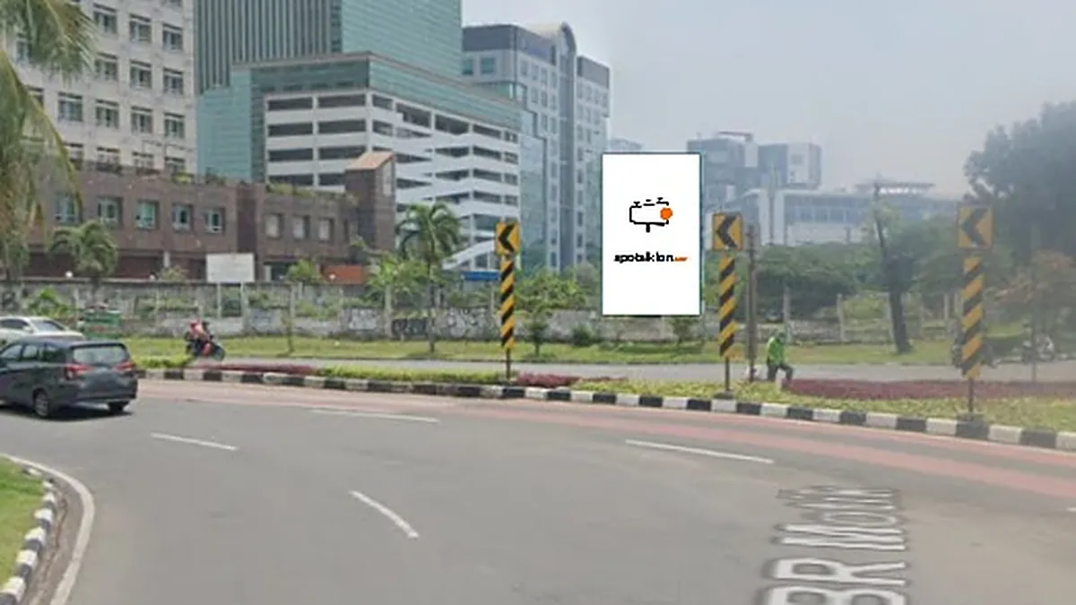 Baliho 6 × 4 m di Jl. Angkasa ke Jalan Benyamin Sueb, Jakarta Pusat, DKI Jakarta