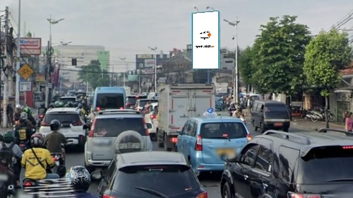 Billboard 5 × 10 m di Jl. Dewi Sartika (Seberang Kampus Binawan, Dari Cawang ke PGC Kalibata), Jakarta Timur, DKI Jakarta