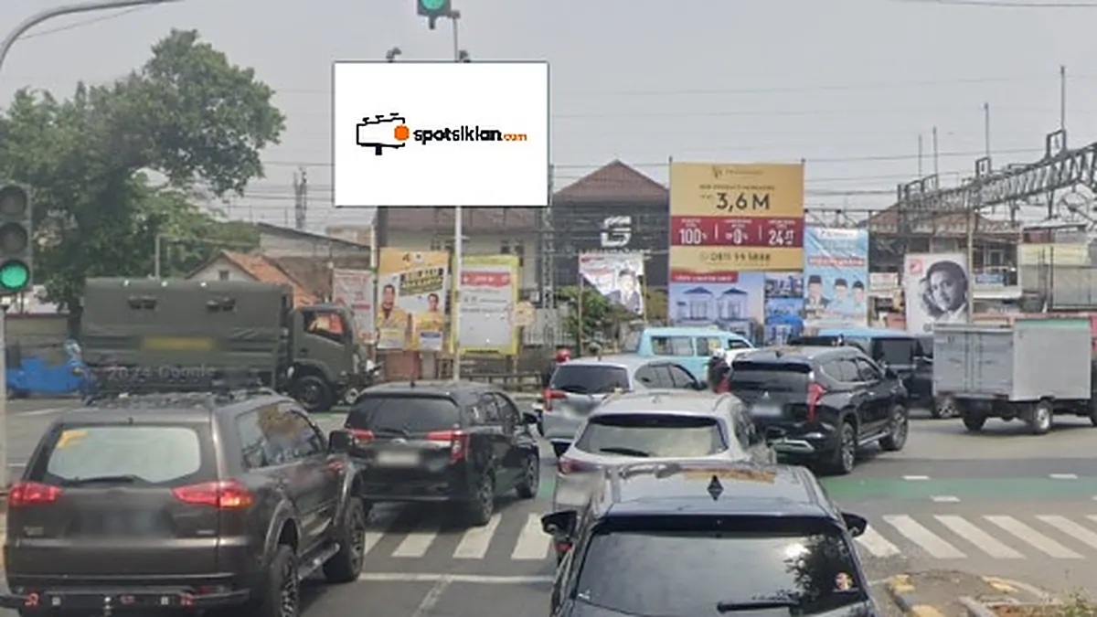 Baliho 4 × 6 m di Jl. Bekasi Barat (Dari Jl. Arah St Jatinegara ke Kp Melayu Mataram), Jakarta Timur, DKI Jakarta