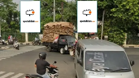 Baliho 4 × 6 m di Jl. Ciracas Raya (Dari Ciracas menuju Pasar Rebo / Cimanggis), Jakarta Timur, DKI Jakarta
