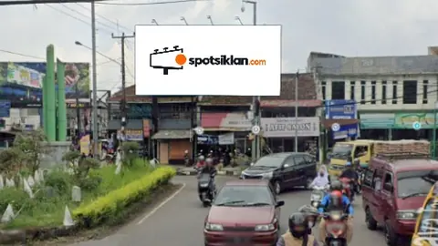 Billboard 5 × 10 m di Jl. Panorama (Dari Subang - Pasar Lembang), Bandung Barat, Jawa Barat