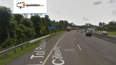 Billboard 20 × 10 m di Jl. Tol Padalarang - Cileunyi (Arah Jakarta menuju Bandung), Bandung Barat, Jawa Barat