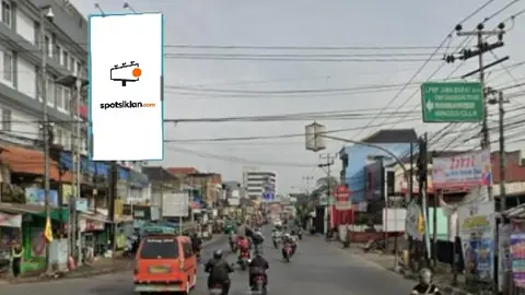 Billboard 10 × 5 m di Jl. Raya Cimareme Padalarang (Dari Bandung menuju Padalarang), Bandung Barat, Jawa Barat
