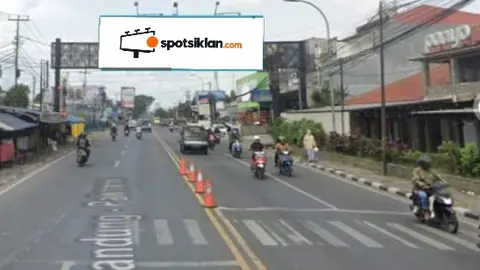 Bando Jalan 10 × 4 m di Jl. Raya Cinunuk - Cileunyi (Dari Bandung menuju Cileunyi), Jawa Barat