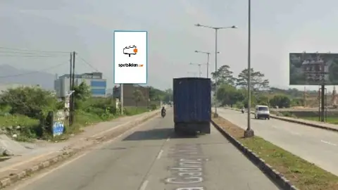 Baliho 6 × 4 m di Jl. Raya Gading Tutuka (arah Jalan Tol Soraja), Kabupaten Bandung, Jawa Barat